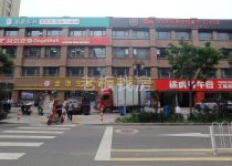 两套远洋城小学旁商铺出售，上下两层总共443平米，单价才6800，也可分开单独购买，可做餐饮