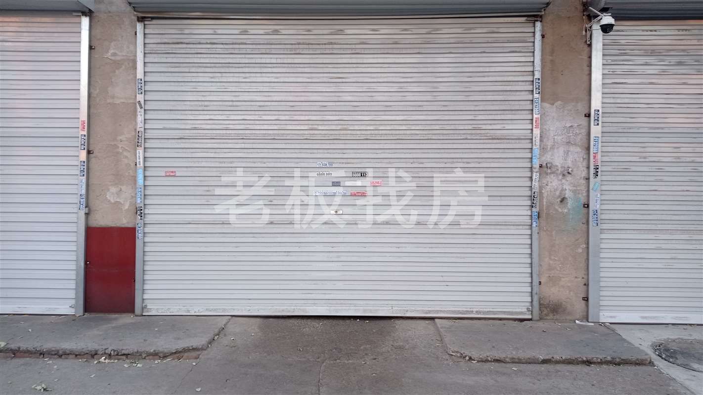 临街商铺，上下两层，适合办公，120平米...